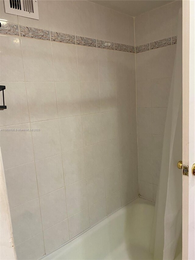 1424 SE 15th St Unit 45, Fort Lauderdale, FL 33316 - full bath with shower / bath combo