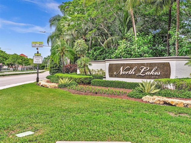 457 Cambridge Dr, Weston, FL 33326 - community / neighborhood sign with a yard