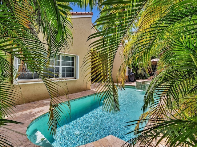 457 Cambridge Dr, Weston, FL 33326 - view of outdoor pool