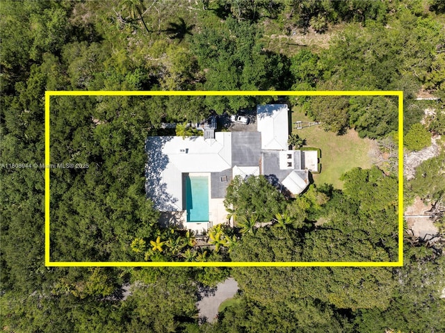 5465 Banyan Trl, Coral Gables, FL 33156 - view from above of property featuring a pool and property boundaries highlighted