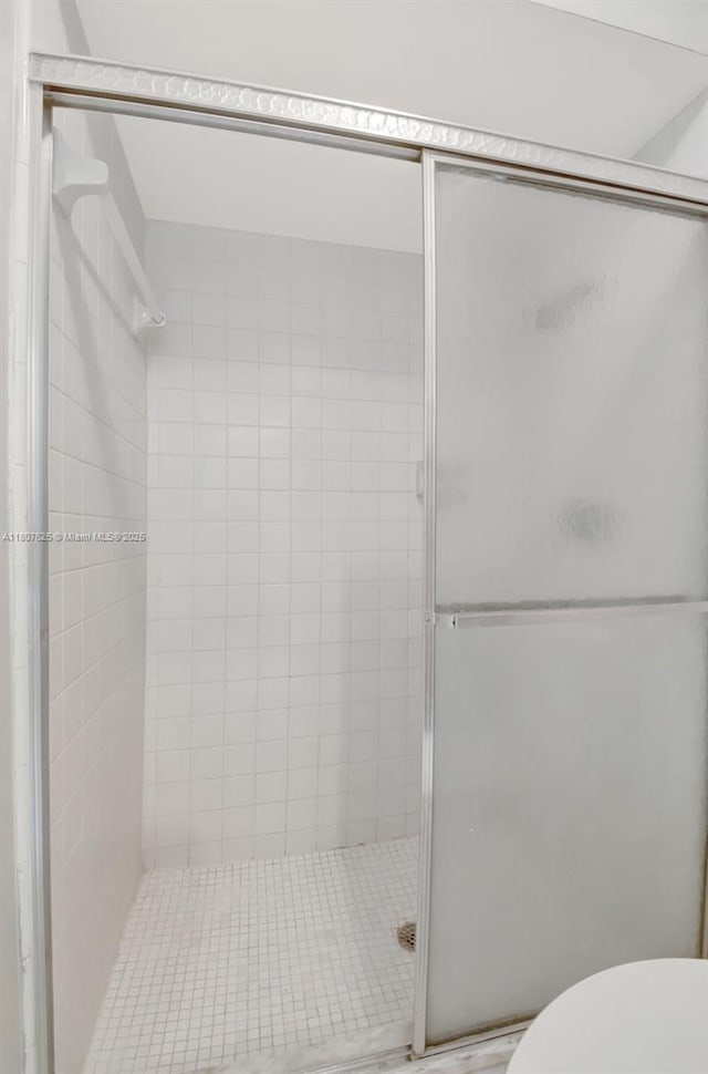 6160 Camp Lee Rd, West Palm Beach, FL 33417 - full bath featuring a stall shower and toilet