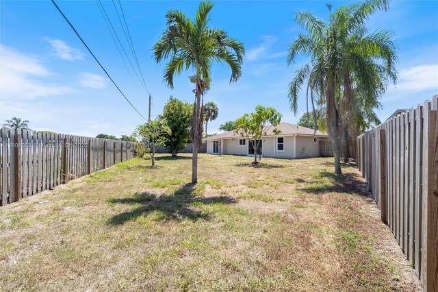 5492 Barnstead Cir, Lake Worth, FL 33463 - view of yard