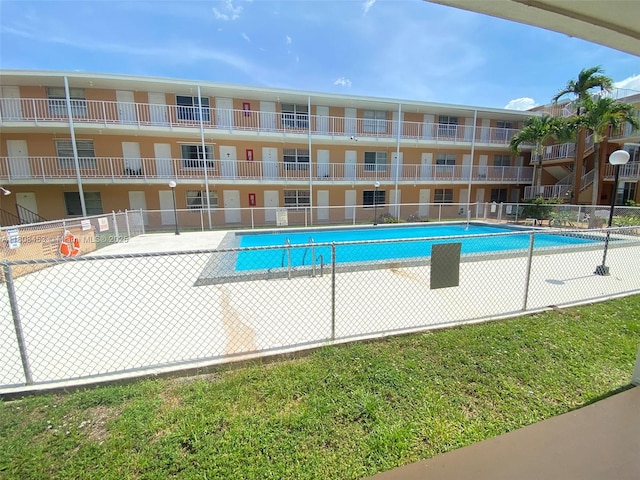 3881 W Flagler St Unit 122, Miami, FL 33134 - view of community pool