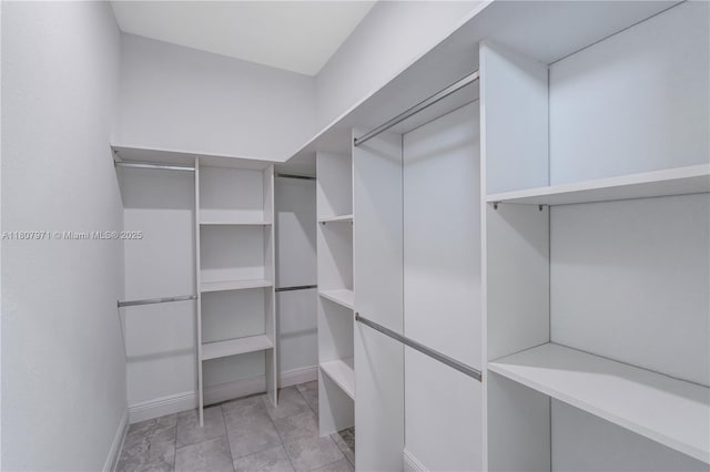 2013 Inglewood Cir, La Belle, FL 33935 - view of spacious closet