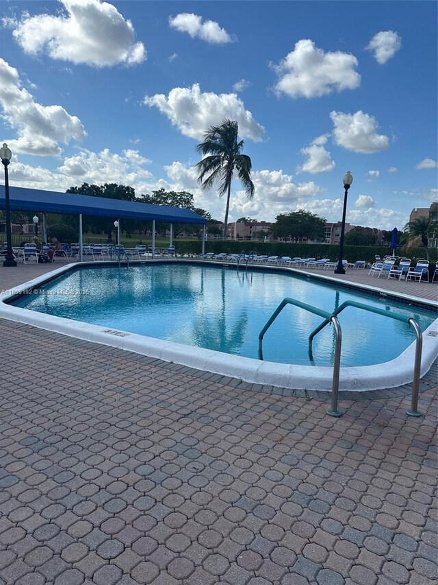 9201 Sunrise Lakes Blvd Unit 301, Sunrise, FL 33322 - view of community pool