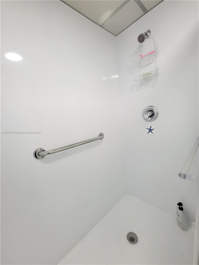 7950 W Mcnab Rd Unit 214, Tamarac, FL 33321 - view of bathroom