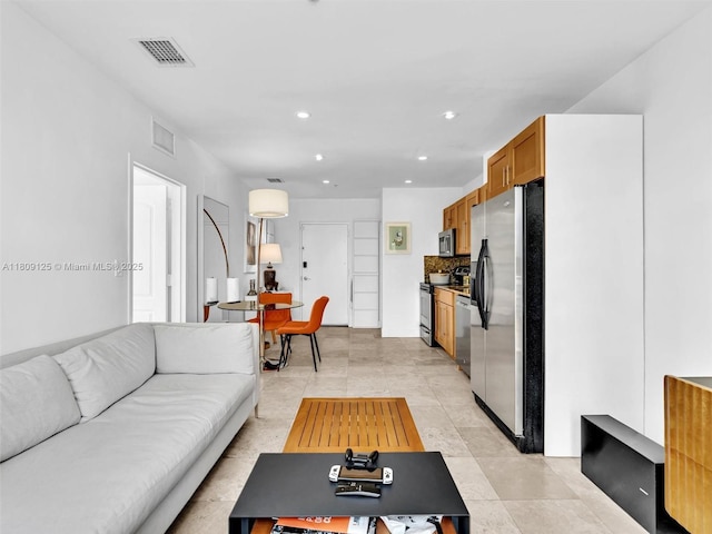 945 Michigan Ave Unit 8, Miami Beach, FL 33139 - living area featuring recessed lighting