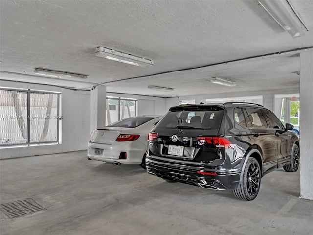 945 Michigan Ave Unit 8, Miami Beach, FL 33139 - view of parking deck