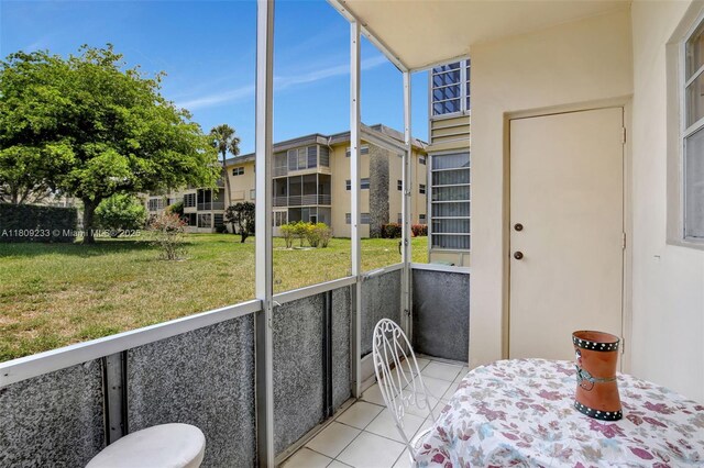 4441 NW 16th St Unit J108, Lauderhill, FL 33313 - view of sunroom