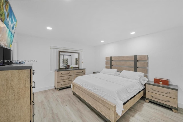 1356 Pelican Ct, Homestead, FL 33035 - bedroom featuring light wood-style flooring, recessed lighting, and baseboards