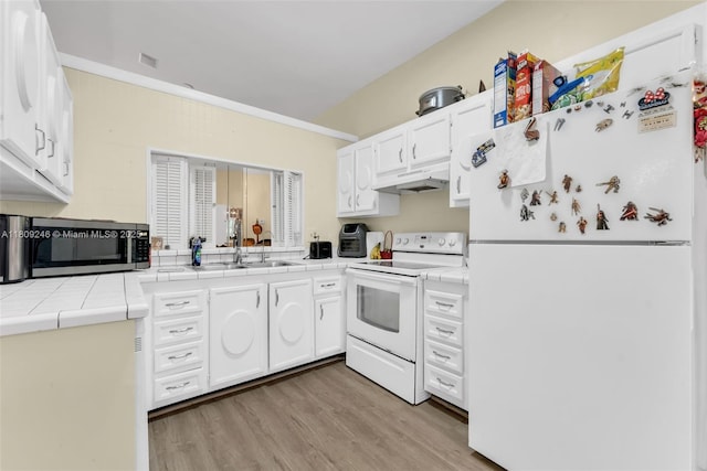10813 SW 158th Ln, Miami, FL 33157 - photo 15