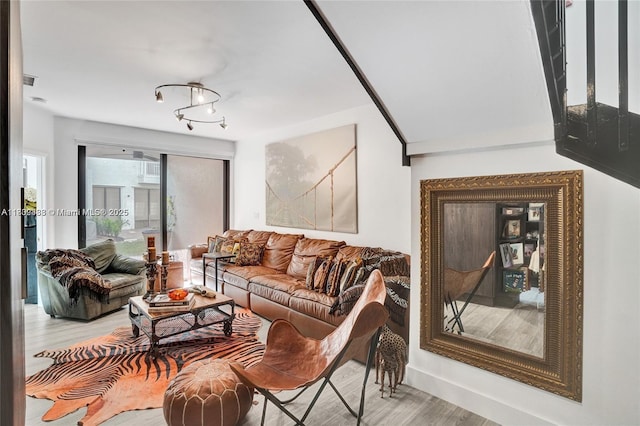 21388 Marina Cove Cir Unit 13-G, Aventura, FL 33180 - living area featuring wood finished floors