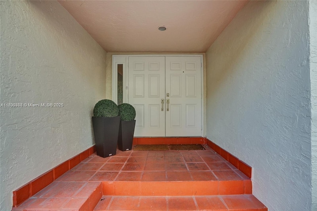21388 Marina Cove Cir Unit 13-G, Aventura, FL 33180 - entrance to property with stucco siding
