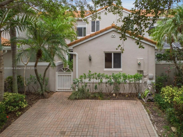 1270 Weeping Willow Way, Hollywood, FL 33019 - photo 2