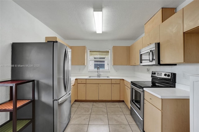 2221 NW 24th Ct, Fort Lauderdale, FL 33311 - photo 2