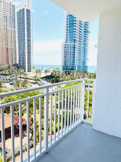 210 174th St Unit 818, Sunny Isles Beach, FL 33160 - balcony featuring a water view and a city view