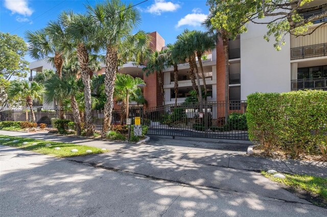 2300 Diana Dr Unit 302, Hallandale Beach, FL 33009 - view of property