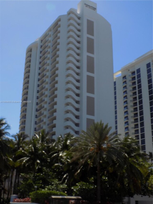 17375 Collins Ave Unit 2606, Sunny Isles Beach, FL 33160 - view of building exterior