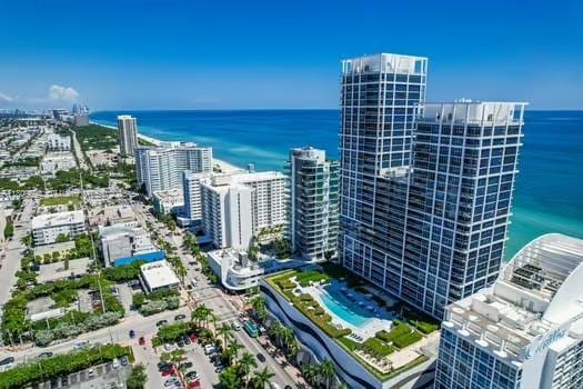 6899 E Collins Ave Unit 808, Miami Beach, FL 33141 - view of urban area with a large body of water