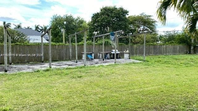 21080 SW 242nd St, Homestead, FL 33031 - view of yard