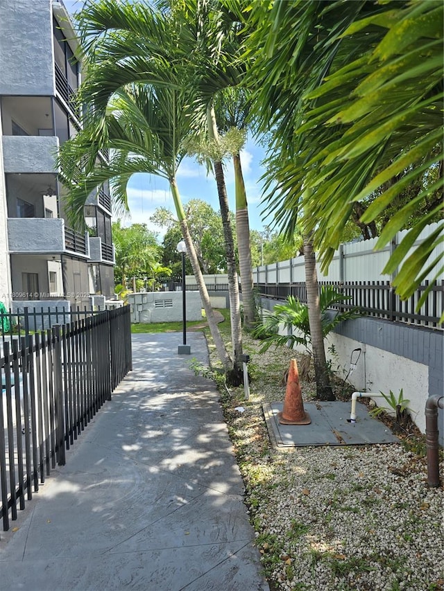 13500 NE 3rd Ct Unit 110, North Miami, FL 33161 - view of surrounding community