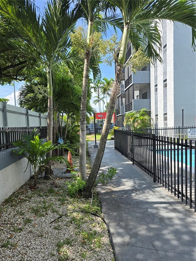 13500 NE 3rd Ct Unit 110, North Miami, FL 33161 - view of property's community featuring a pool