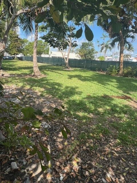 6949 Bay Dr, Miami Beach, FL 33141 - photo 9