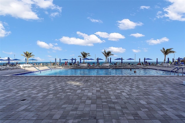 1904 S Ocean Dr Unit 1004, Hallandale Beach, FL 33009 - view of community pool