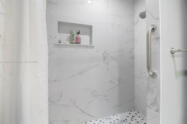 2597 SE 7th Ct, Homestead, FL 33033 - full bath with a marble finish shower