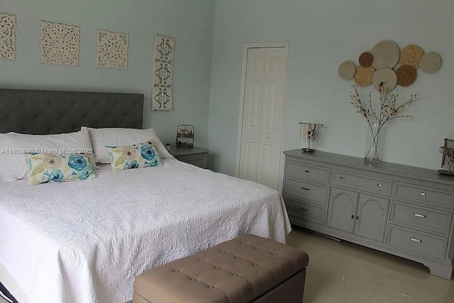 16272 SW 42nd Ter, Miami, FL 33185 - bedroom featuring a closet