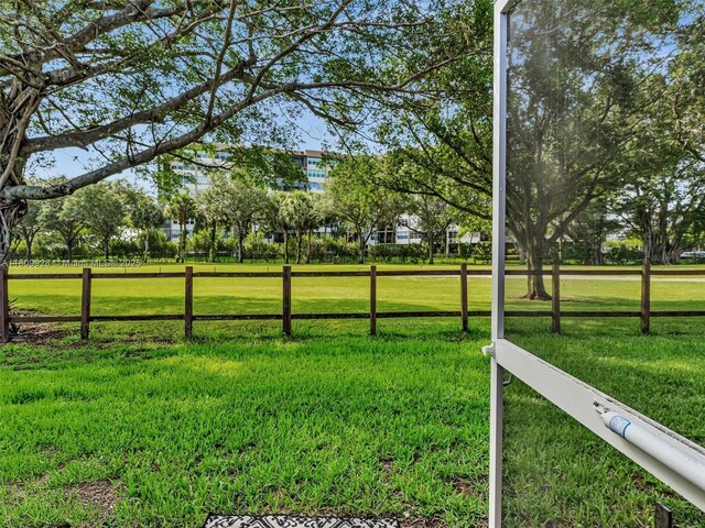 1489 Fairway Rd, Pembroke Pines, FL 33026 - view of yard