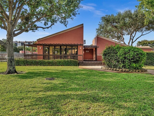 1489 Fairway Rd, Pembroke Pines, FL 33026 - view of front of home with stucco siding