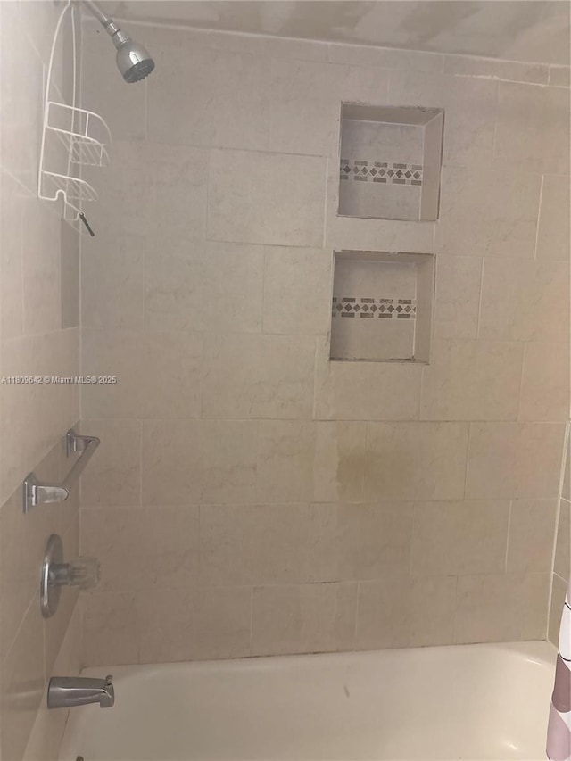 15428 SW 85th Ln Unit 159, Miami, FL 33193 - bathroom with  shower combination