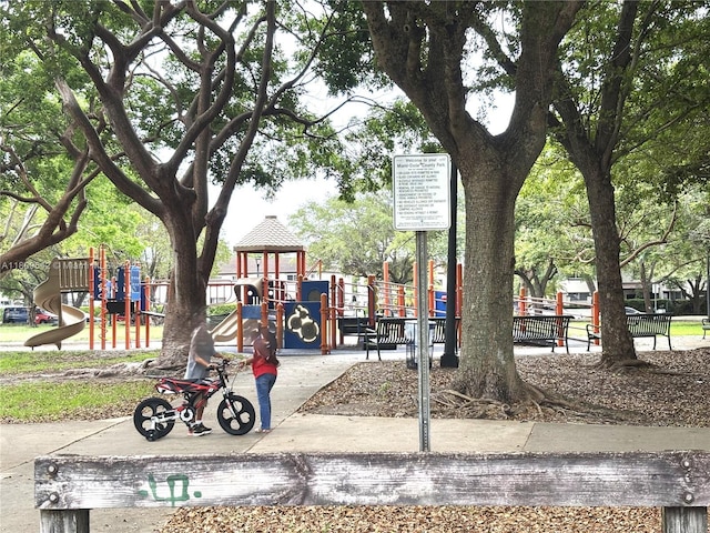 15428 SW 85th Ln Unit 159, Miami, FL 33193 - view of communal playground