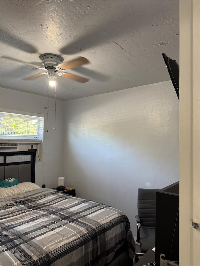7951 NW 30th St, Davie, FL 33024 - bedroom with a textured ceiling and a ceiling fan