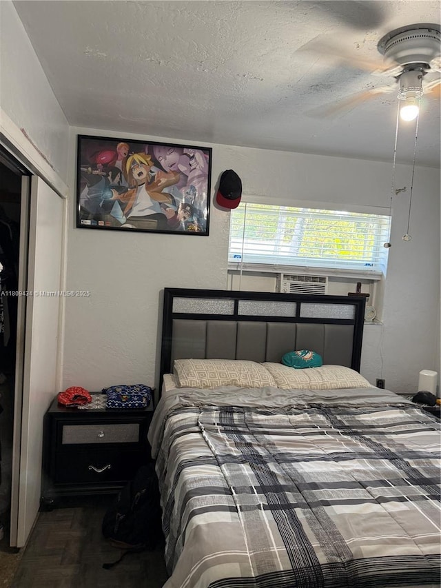 7951 NW 30th St, Davie, FL 33024 - bedroom featuring a ceiling fan, a textured ceiling, and a closet