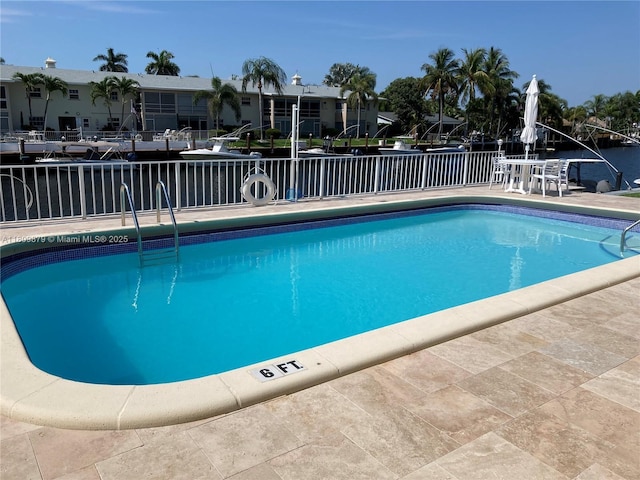 708 SE 7th Ave Unit 14, Pompano Beach, FL 33060 - community pool with a patio area