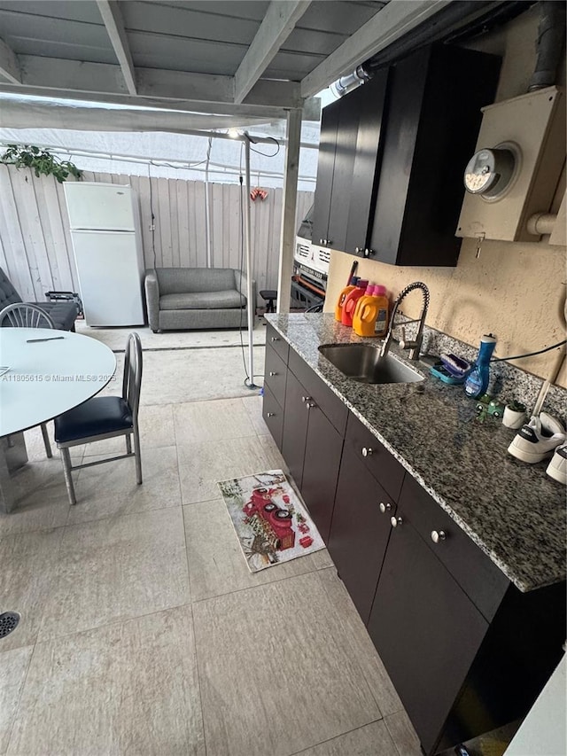 1929 SW 50th Ave, Fort Lauderdale, FL 33317 - view of patio / terrace featuring a sink
