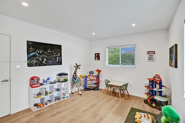 7941 SW 143rd St, Palmetto Bay, FL 33158 - rec room featuring wood finished floors, baseboards, and recessed lighting