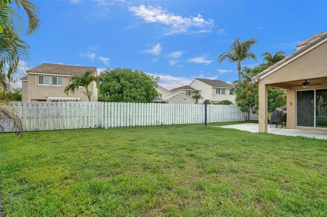 1070 Briar Ridge Rd, Weston, FL 33327 - view of yard featuring a ceiling fan, a patio, and a residential view