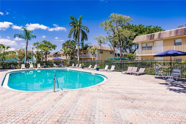 5156 NE 6th Ave Unit 227, Oakland Park, FL 33334 - community pool with a patio