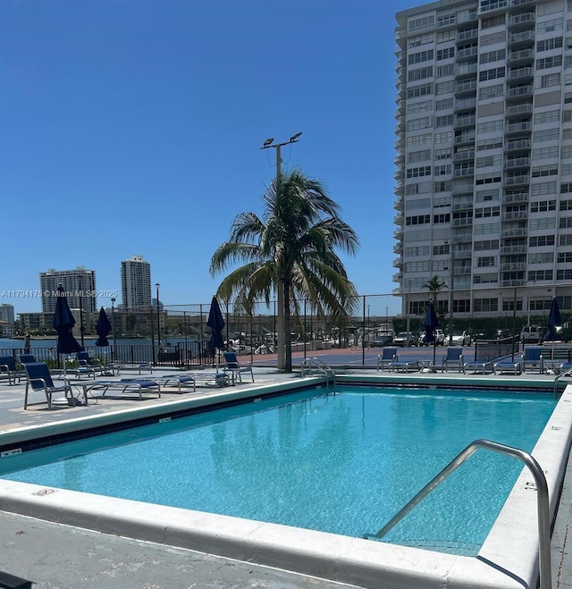 2780 NE 183rd St Unit 1110, Aventura, FL 33160 - community pool with a patio