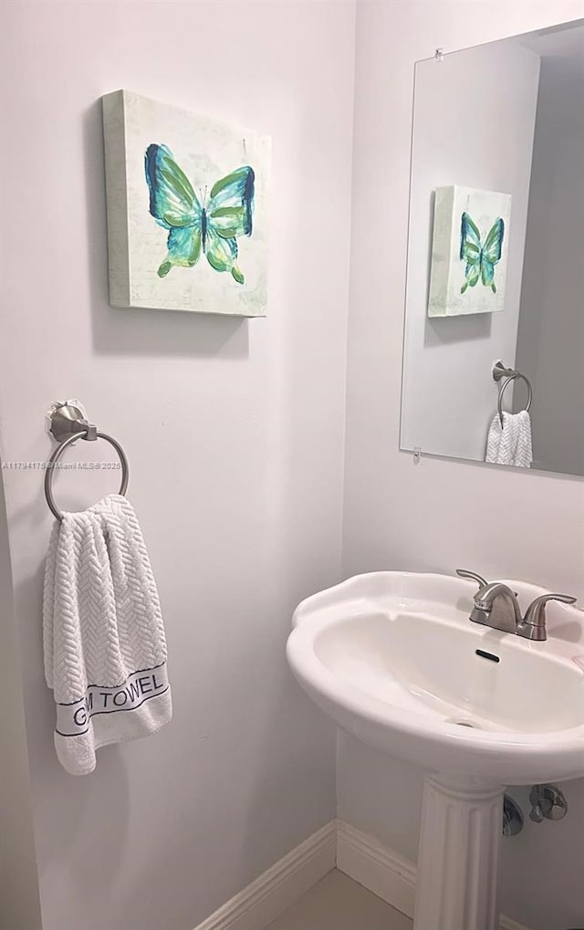 2780 NE 183rd St Unit 1110, Aventura, FL 33160 - bathroom with baseboards