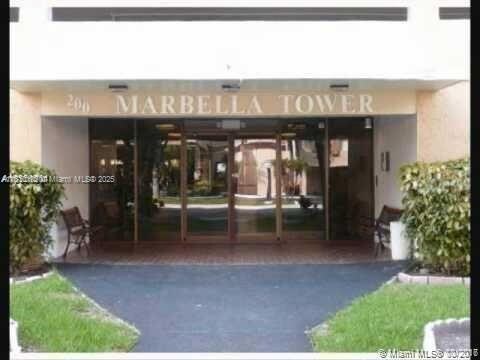 200 178th Dr Unit 505, Sunny Isles Beach, FL 33160 - property entrance featuring stucco siding