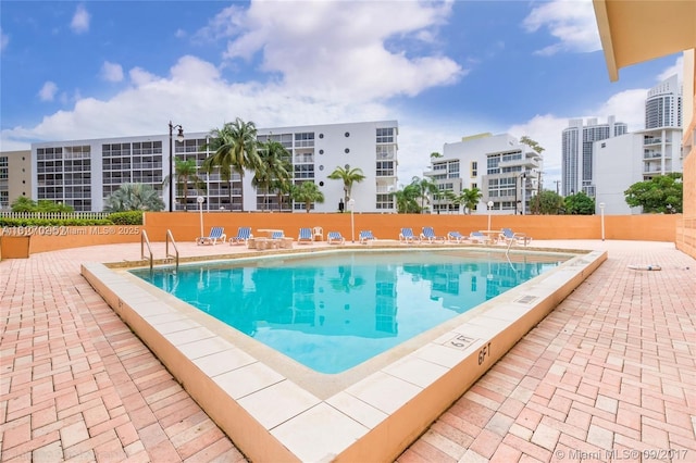 200 178th Dr Unit 505, Sunny Isles Beach, FL 33160 - view of community pool