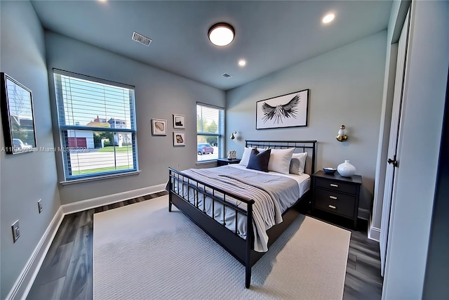 7 Montilla Ave, Coral Gables, FL 33134 - bedroom featuring wood finished floors and recessed lighting