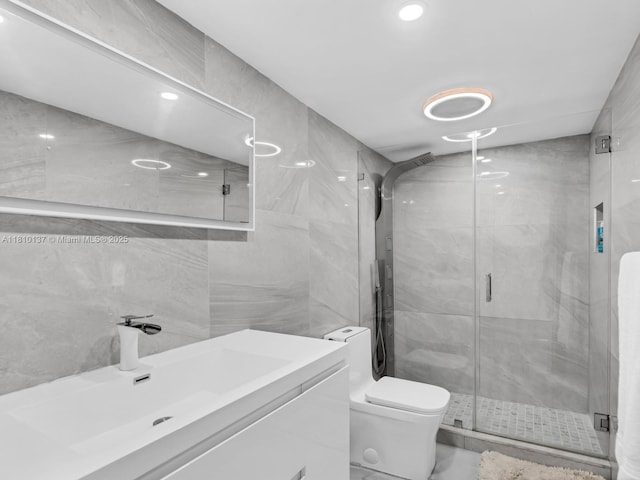 1890 W 56th St Unit 1307, Hialeah, FL 33012 - full bathroom with tile walls, vanity, a stall shower, toilet, and recessed lighting