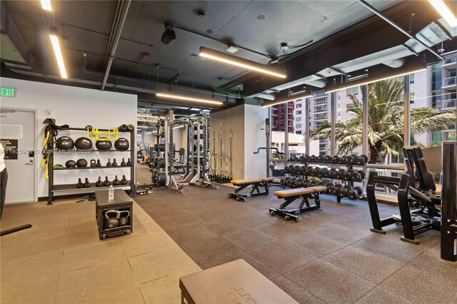 227 NE 2nd St Unit 2506, Miami, FL 33132 - photo 31