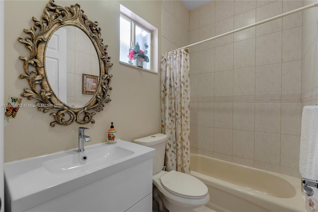 2801 SW 139th Ct, Miami, FL 33175 - full bath with toilet, vanity, and shower / bath combo with shower curtain