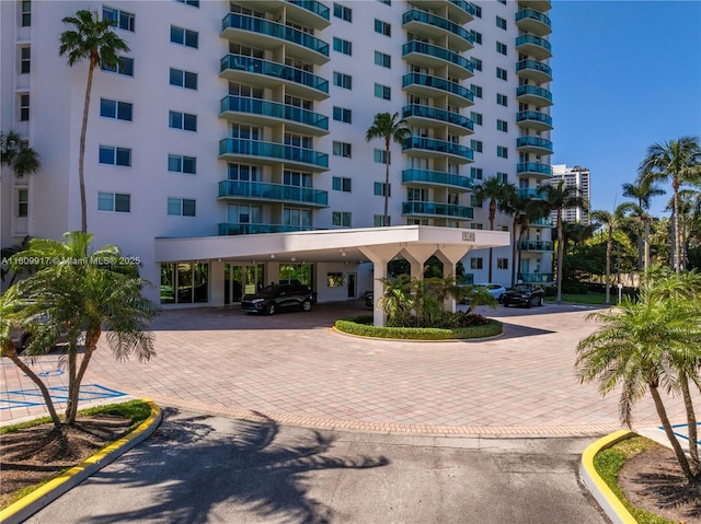 19380 Collins Ave Unit 317, Sunny Isles Beach, FL 33160 - view of apartment building / complex